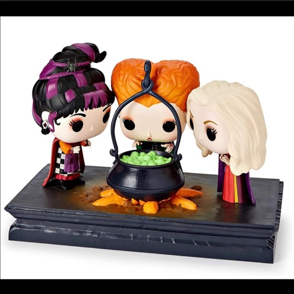 Hocus Pocus Unisex Halloween Tee - Picture 8 of 9